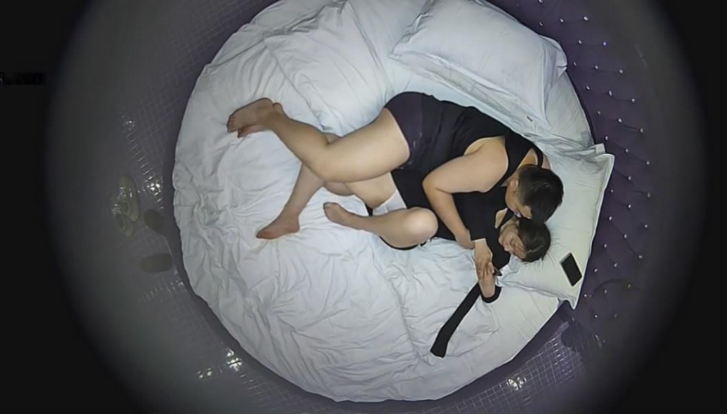 5月1日-1❤️❤️❤️中港台精選【15部】新婚高知小夫妻自拍