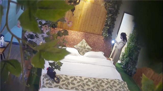 ❤️❤️❤️【台灣】冒充經紀人話虎爛大奶國中學妹脫光了看鮑魚