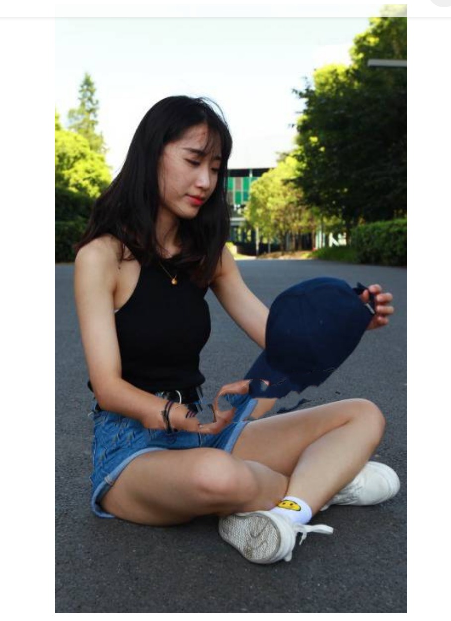 ❤️❤️❤️【偷窺】長相可愛美女,扒開下面尿尿玩陰蒂