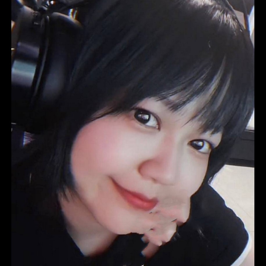 ❤️❤️❤️【偷窺】長相可愛美女,扒開下面尿尿玩陰蒂