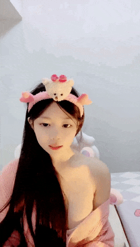 ❤️❤️❤️【臺灣】網紅名媛〖Daisybaby〗騷貨人妻偷情到一半老公打來電話