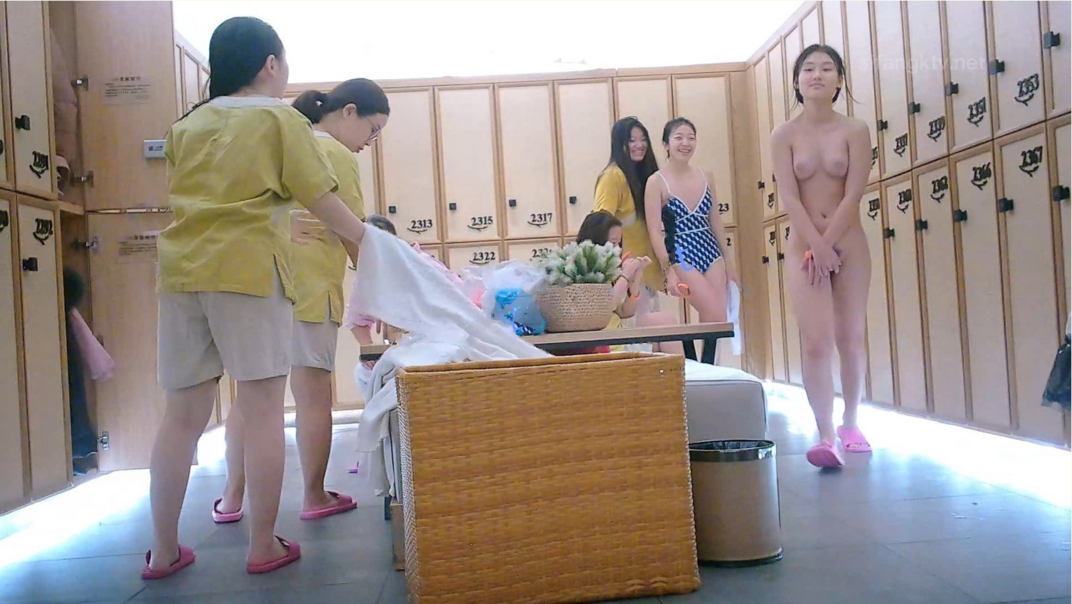 ❤️❤️❤️國人團隊日本行戴上面罩搞清純美女瞄準日系叫聲