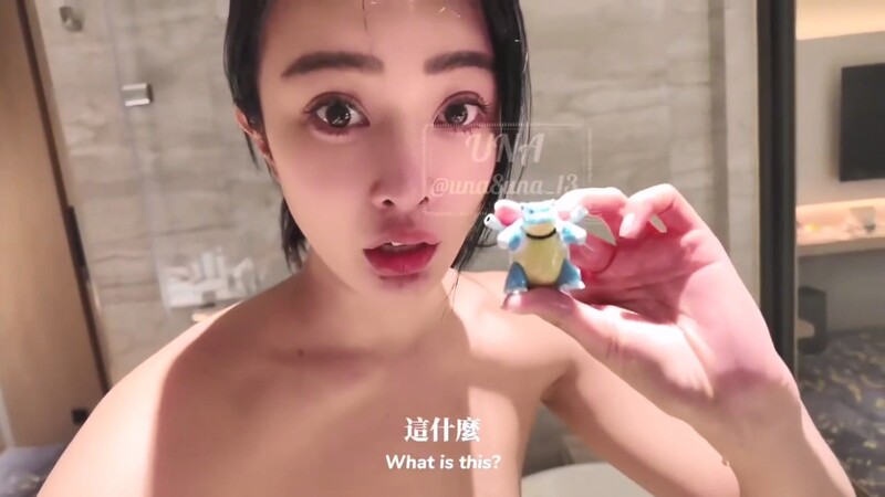 ❤️❤️❤️【香港】⚡經典神作⚡金瓶梅1.高清修覆版.內附中文字幕,碩大奶子的豐腴美女誰也頂不住啊淪陷猛力把玩吸吮沖