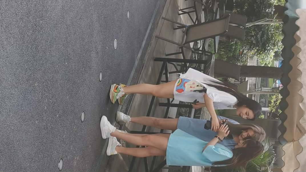 ❤️❤️❤️良家換妻泄密2部合集百D泄露此女超騷,被男人瘋狂摳逼