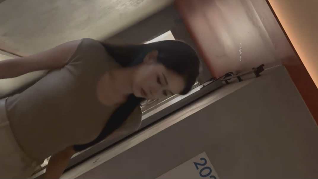 ❤️❤️❤️良家換妻泄密2部合集百D泄露此女超騷,被男人瘋狂摳逼