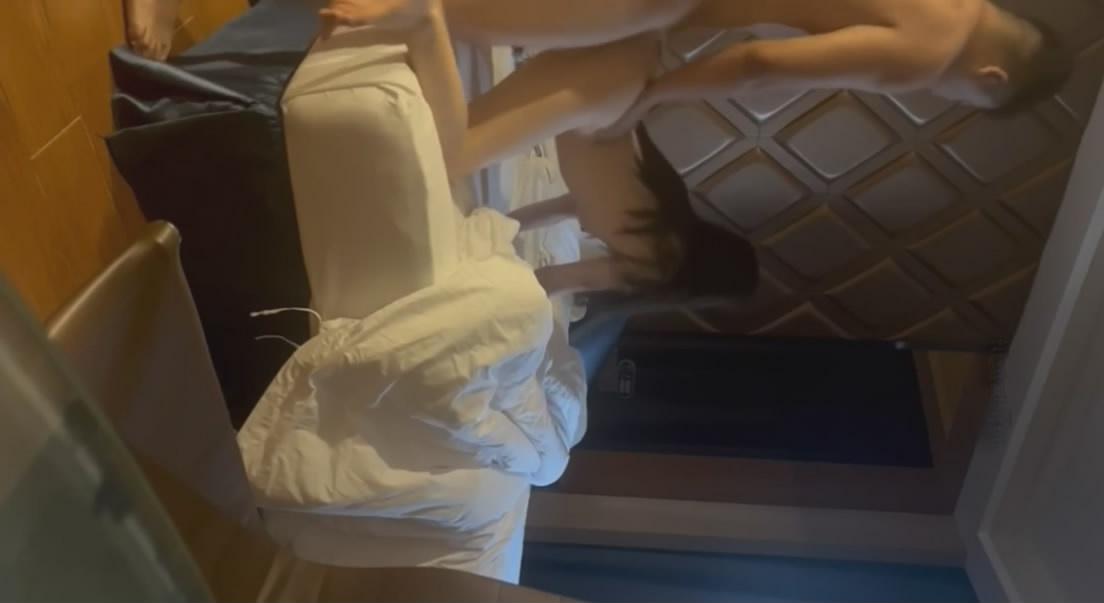 ❤️❤️❤️【臺灣】约炮大神【黑杰克】付费原档,3男1女大乱斗①,硬汉轮番开车,骚婊欲仙欲死