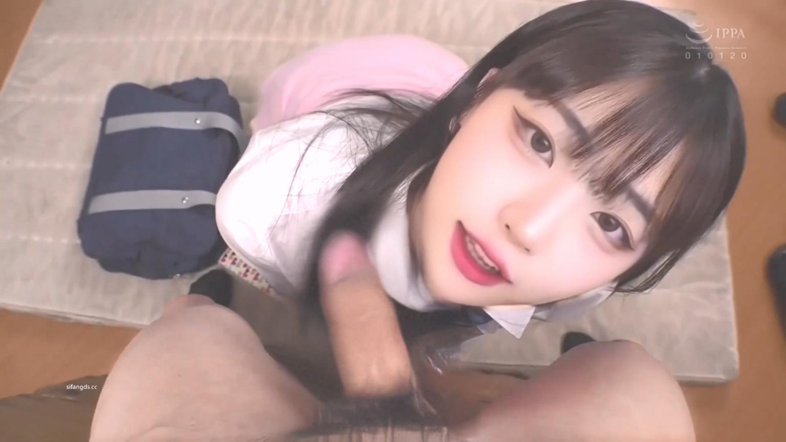 ❤️❤️❤️明星顏值氣質學院派美女穿著各式情趣內衣和男友自拍性愛視頻