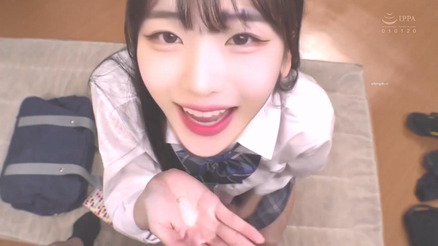 ❤️❤️❤️明星顏值氣質學院派美女穿著各式情趣內衣和男友自拍性愛視頻