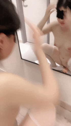 ❤️❤️❤️《换妻俱乐部泄密流出》绿帽老公带着老婆酒店找单男❤️几个人轮流操