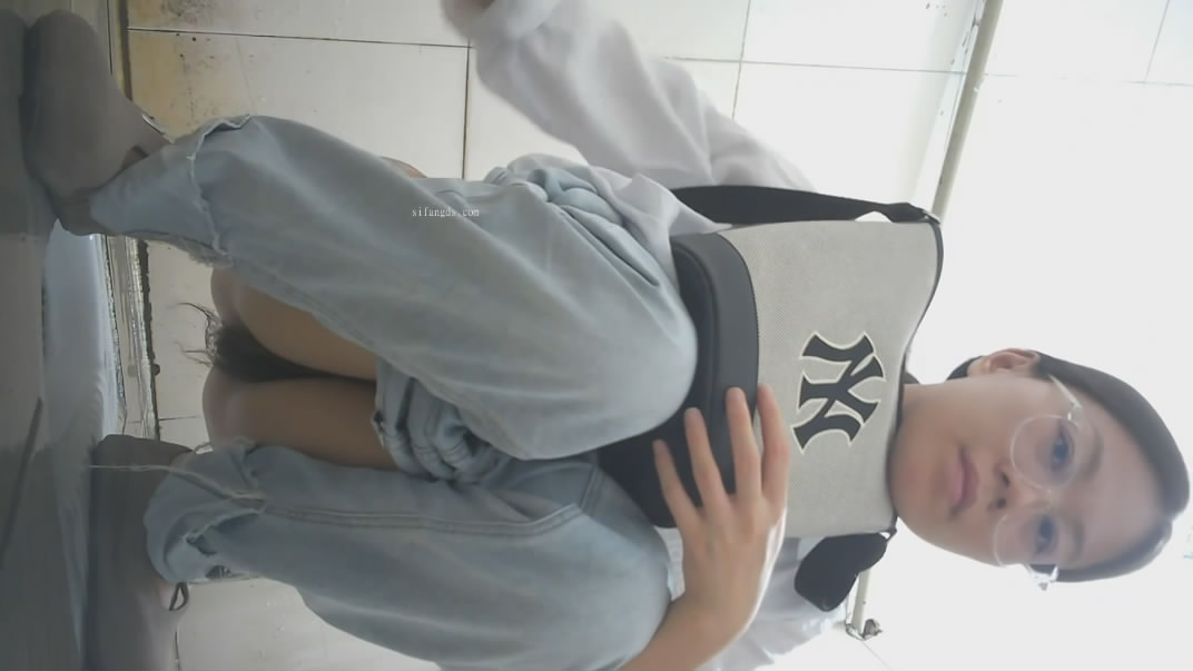 ❤️❤️❤️【臺灣】大尺度三級片-《破浪男女》劇情十分淫亂,兩男一女互相3P