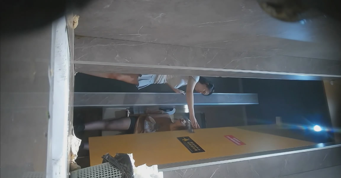❤️❤️❤️約妹達人離異小少婦第5部,吃了偉哥人就飄這B真的好搞笑