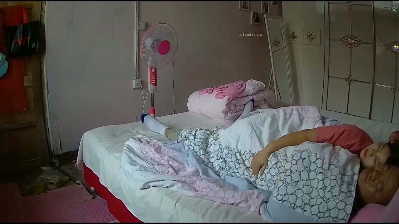 ❤️❤️❤️【臺灣】約炮大神【黑傑克】無水原檔2部，課業壓力好大想被肉棒填滿內射抖M噴水小母狗