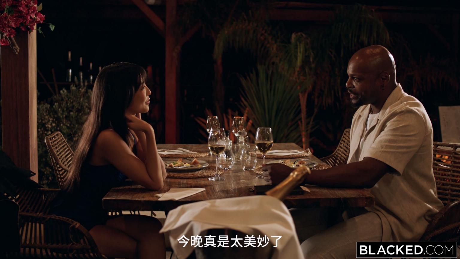 ❤️❤️❤️【獨家譯制】水川老師-媚黑Blacked女神大戰驚人23CM黑鬼巨物，每次都頂到底爽歪歪淫叫真的太長了4