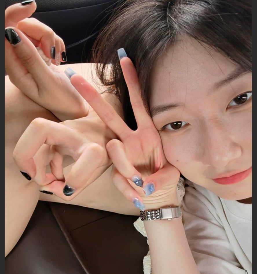 ❤️❤️❤️【臺灣】照片墙110W网红【ayumianime】付费私拍①,翘臀健康肤色,洋屌的最爱,生猛性爱(2V)