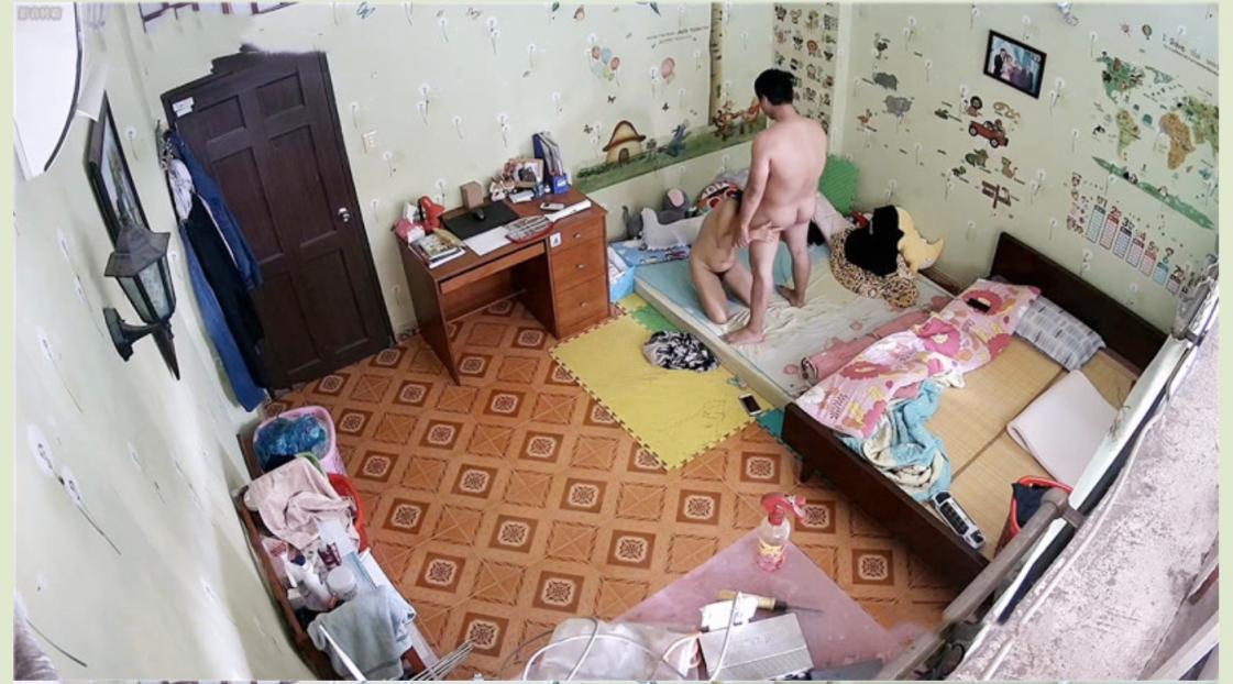 ❤️❤️❤️某醫院心電圖檢查科室，無良醫生高清偸拍多個年齡段的女人乳房，少婦少女熟女都有