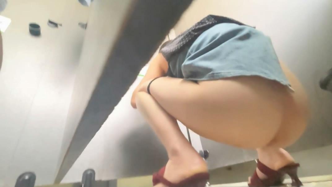 ❤️❤️❤️舞蹈基礎很好的抖音網紅【Maolulu】付費福利,超頂裸舞抽插潮噴顫抖,大黑穴沒少被玩弄