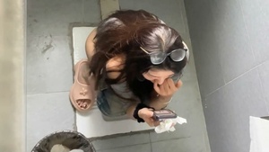❤️❤️❤️【臺灣】FansOne蜜桃肥臀00後顏值女模【艾希】女友背著男友視訊自慰賺錢,反被男友用錢羞辱中出