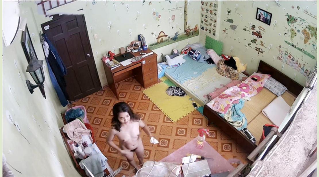 ❤️❤️❤️某醫院心電圖檢查科室，無良醫生高清偸拍多個年齡段的女人乳房，少婦少女熟女都有