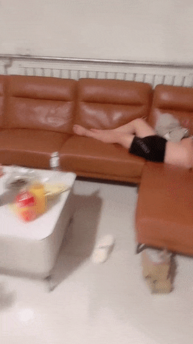 ❤️❤️❤️香港黃業《俄羅斯導彈入侵波蘭街》清晰鮑魚展示高清修覆版!