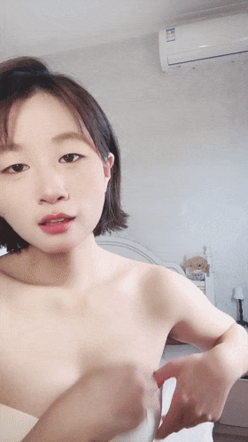 ❤️❤️❤️裸舞福利姬”小仙雲兒“最新插逼裸舞喊麥”我給老公戴綠帽“