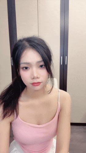 ❤️❤️❤️大學美女男生寢室做愛，被男友調教成小母狗全裸勇闖男廁所，主打真實刺激