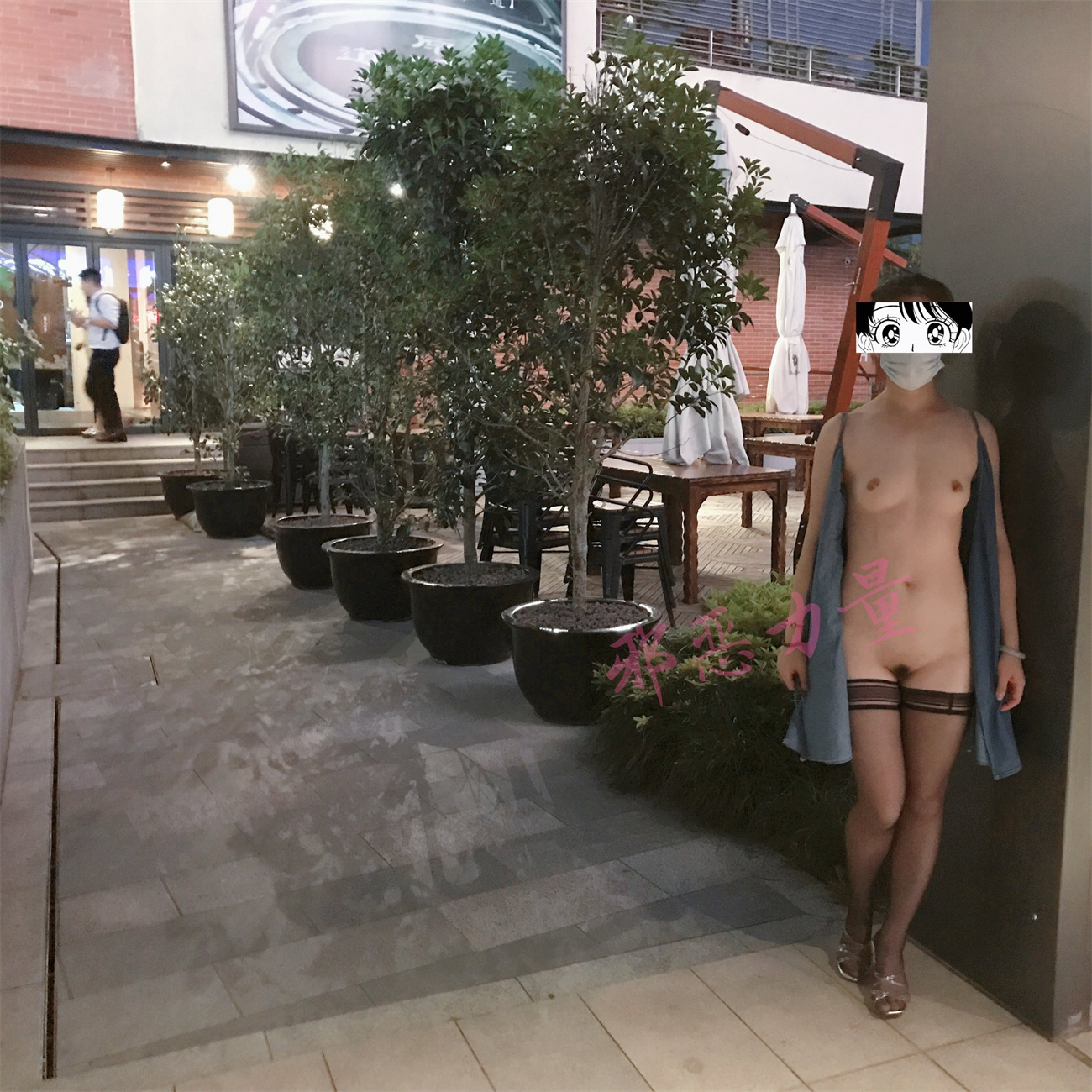 ❤️❤️❤️大神約炮18歲極品蘿莉，太象楊超越，非常清純可人，奶子還在發育，美美蘿莉全身粉嫩
